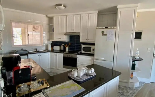 18 Quay West, Waterfront