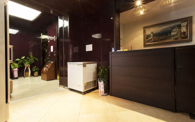 M Hotel