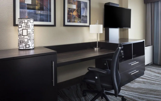 Holiday Inn Rock Island by IHG