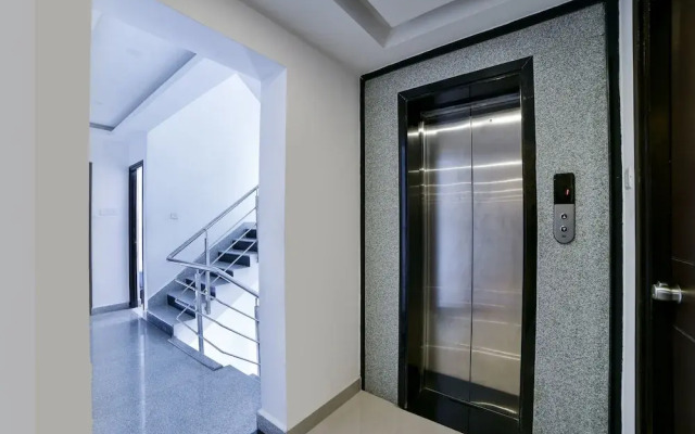 OYO 16894 Aditya Residency