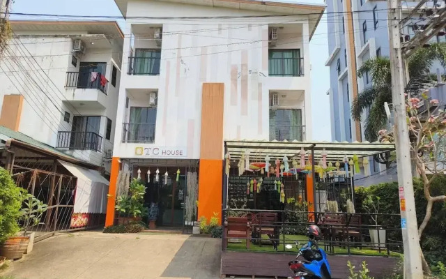 TC House And Cafe