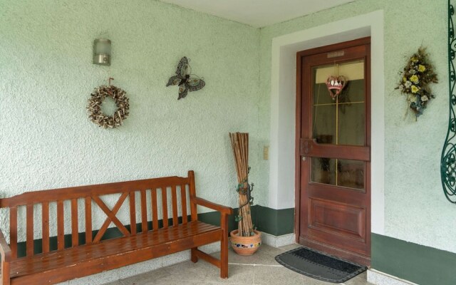 Riverside Apartment in Oed-ohling