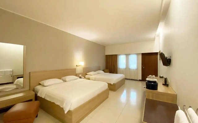 Laut Biru Resort Hotel