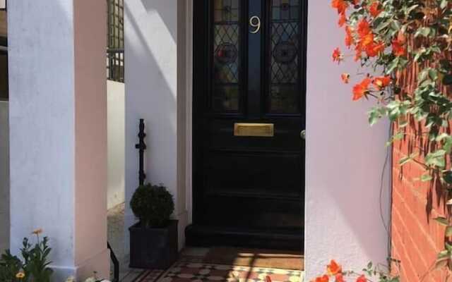 Anne's House