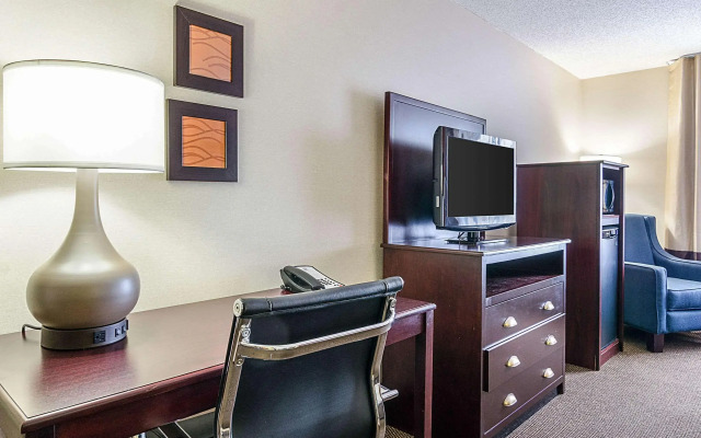 Comfort Inn & Suites Hutchinson