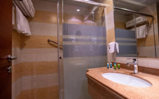 Nusk Al Hijrah Hotel