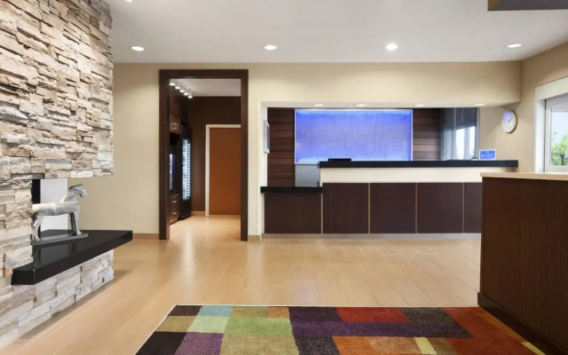 Fairfield Inn & Suites Lansing West