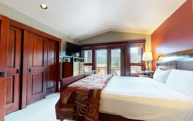 Juniper Crest 1 4 Bedroom Townhouse by RedAwning