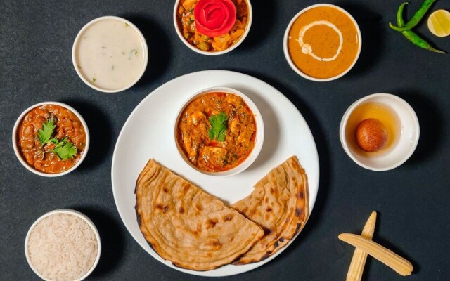 Capital O 17241 Hotel Mayra