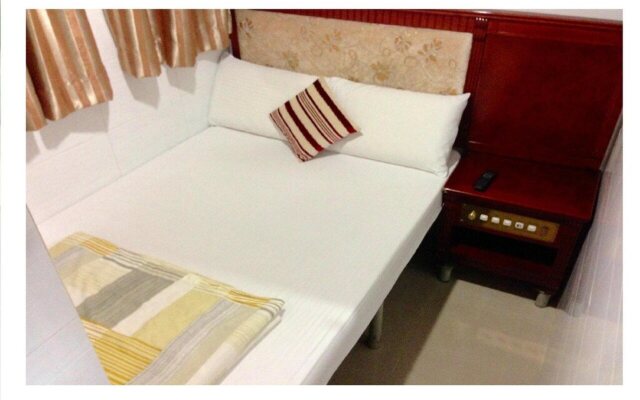Canadian Hostel