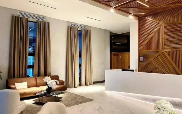 1br Luxury Condo Jacuzzi, gym Mountains With Parking lot