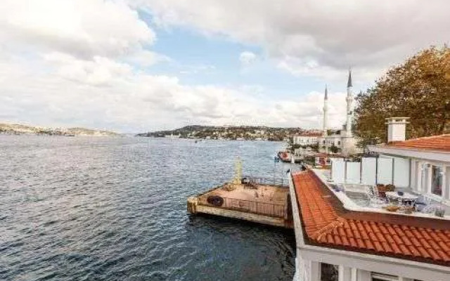 Luxurious Waterfront Mansion with Amazing Bosphorus View