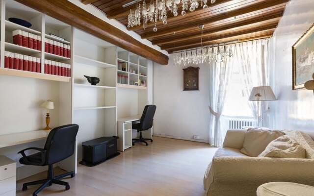 Via Laurina 40 Apartment