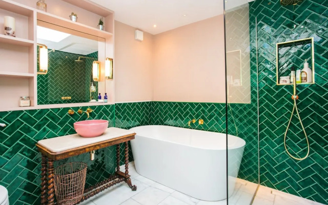 Quirky 2 Bedroom Portobello House With Roof Terrace