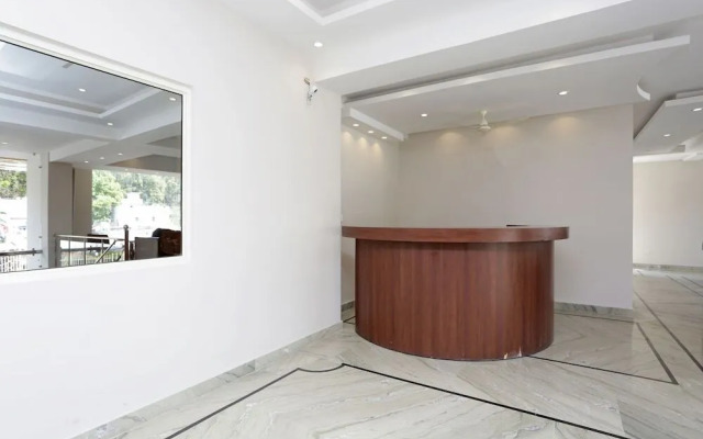 Golden Leaf By OYO Rooms