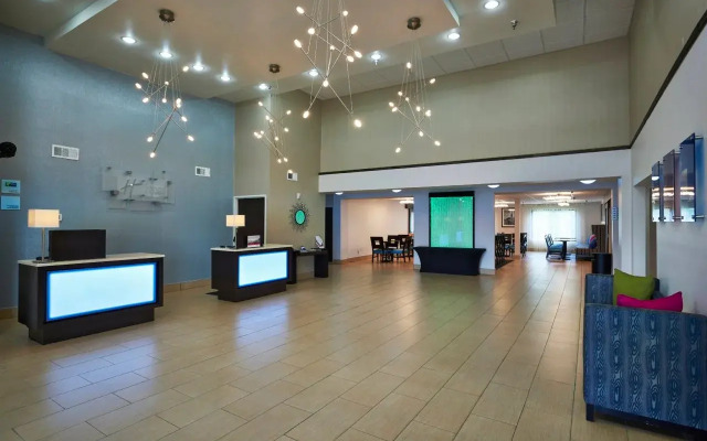 Holiday Inn Express & Suites Birmingham South - Pelham by IHG