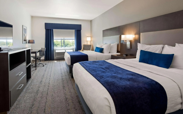 Best Western Plus Roland Inn & Suites