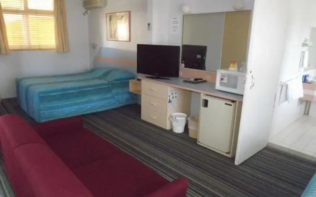 Golden Sands Motor Inn Forster