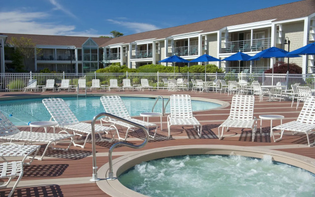 Hyannis Harbor Hotel