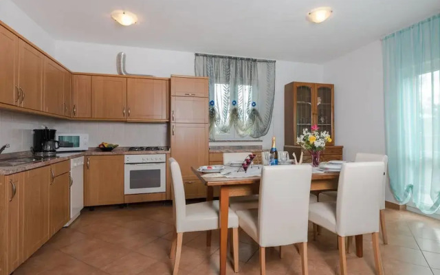 Apartment Ljubicica