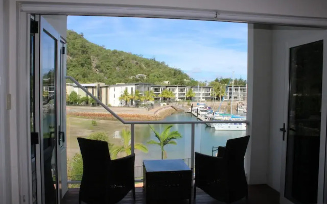Beachside Apartment 17