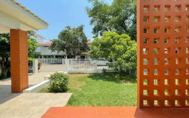 Ray's Home,3Br with Front Yard,Walkable to Nimman