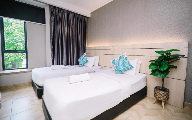 Worldview Grand Hotel