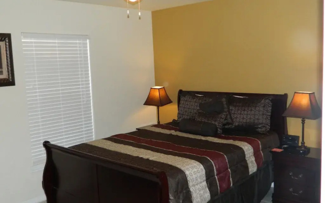Private 5-bedroom Pool Villa, Clermont, US