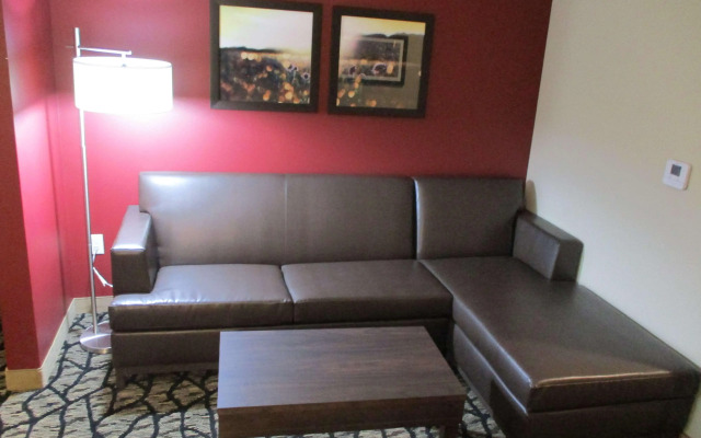 Best Western Plus Lakeview Hotel