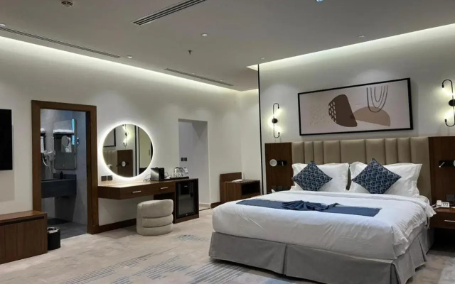 Отель Sunday Luxury Central formerly Anan hotel