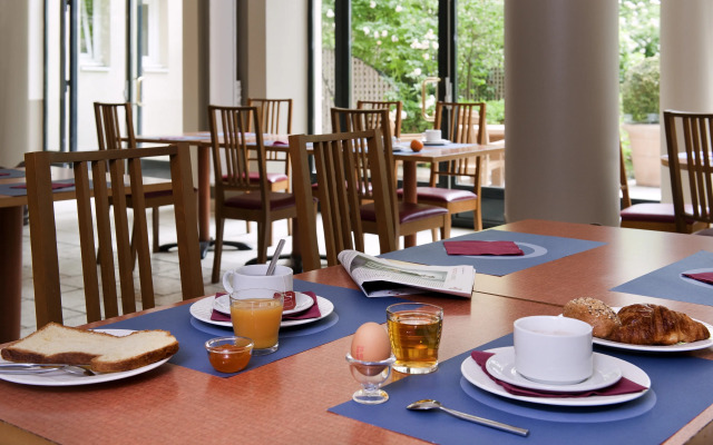 Aparthotel Adagio Porte de Versailles