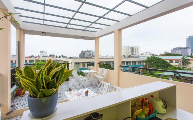 OYO 658 Euro Gold House And Coffee