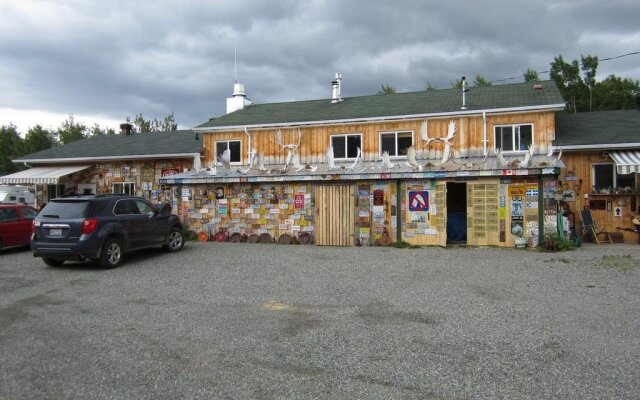 Six Mile River Resort