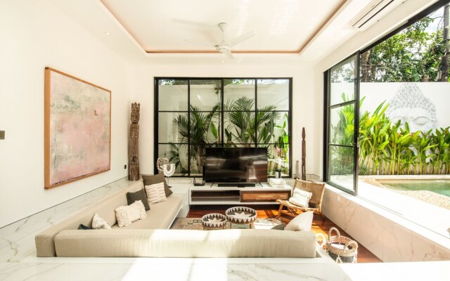 Stunning 6 BR Villa With Breathtaking Scenery