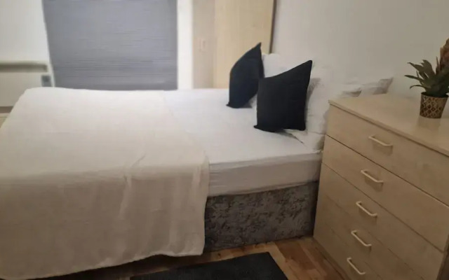 Compact Living Cosy Studio Flat in London