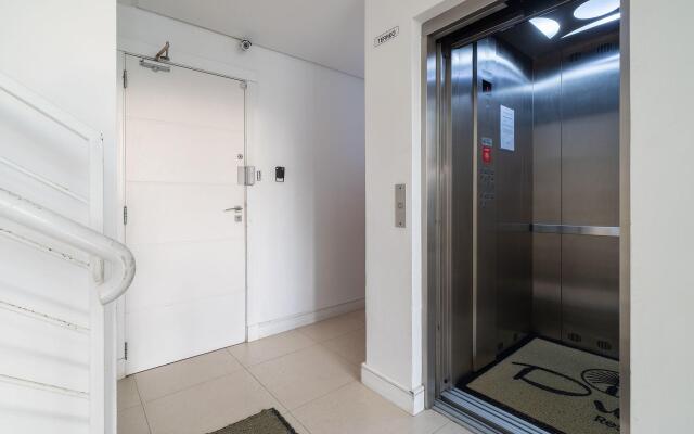 Lindo apartamento com vista para o mar EDU302