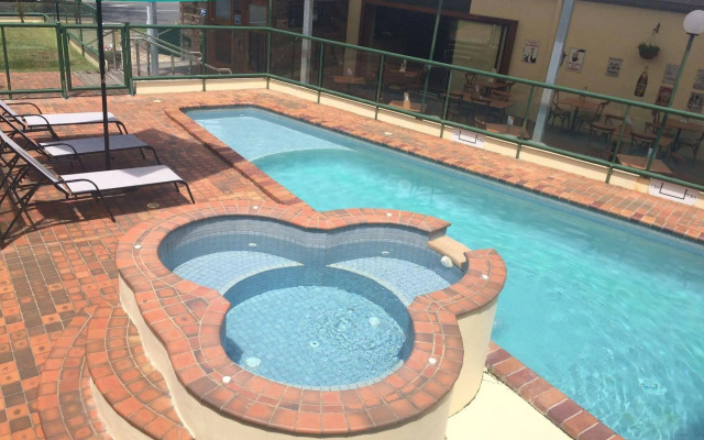 Darcy Arms Motel