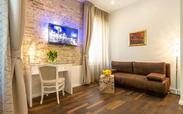 Staytosee - Diocletian's Rooms