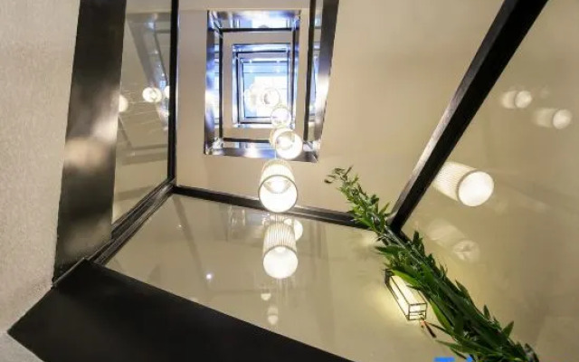 Yangshuo Zhoujia Xiaoyuan Homestay (Songcheng Qiangu Scenery Area Shop)