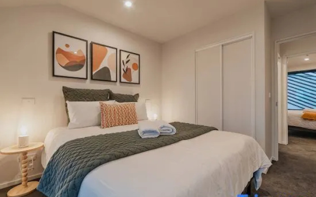 Triple Treat on Fitzgerald - Your 3-BR Getaway — 2-star hotel in Christchurch