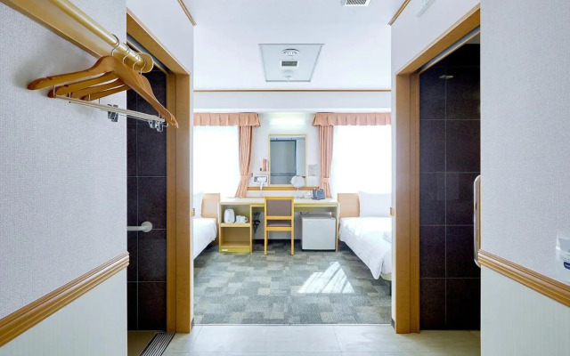 Toyoko Inn Nishitetsu Kurume-Eki Higashi-Guchi