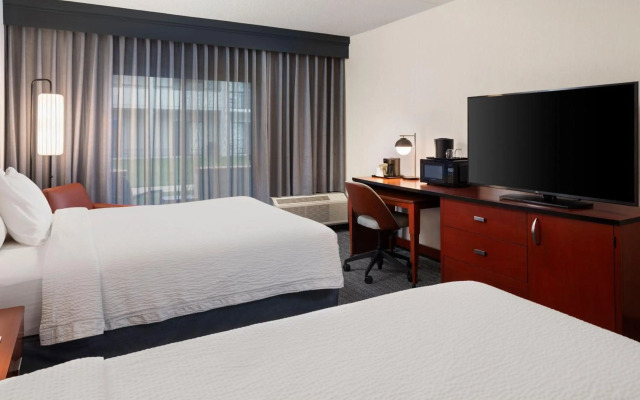 Courtyard Chicago Waukegan Gurnee