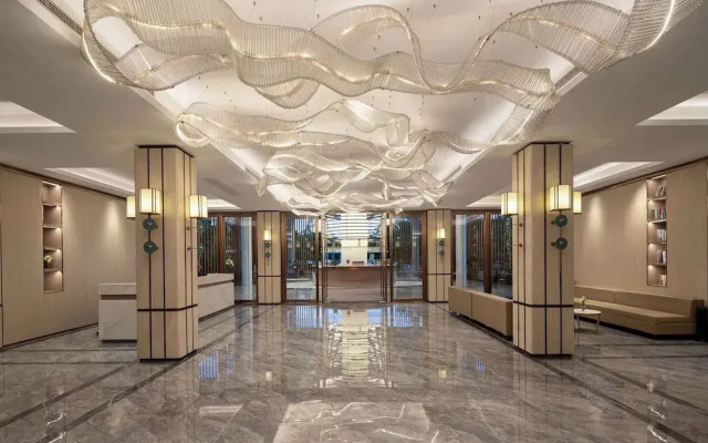 Days Hotel By Wyndham Xishuangbanna Jinghong