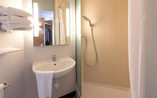 B&B HOTEL Rennes Est Cesson-Sévigné