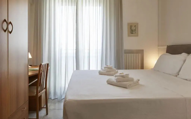 Hotel Tritone