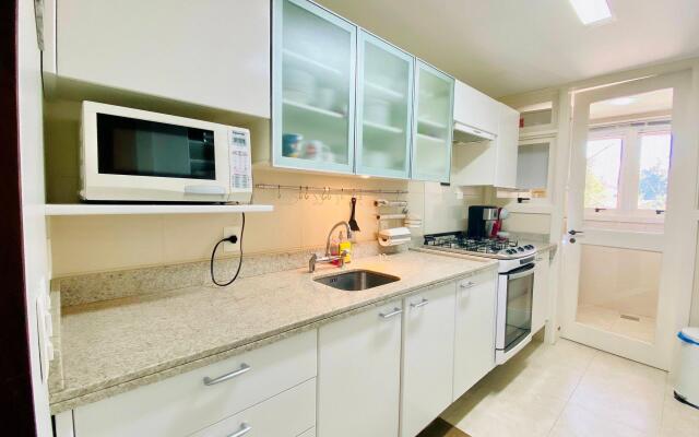 Bosque de Asturias - NA MELHOR LOCALIZAÇÃO - 09 Pessoas