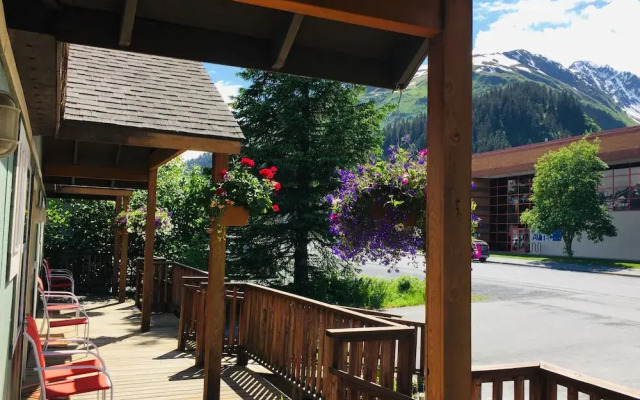Alaska Coastal Lodging