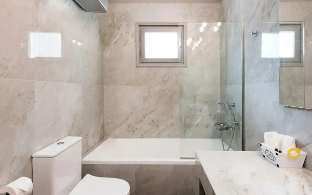 Verde Olive Three-Bedroom Holiday Home by Konnect