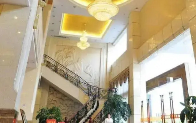 River Scene Palace Hotel