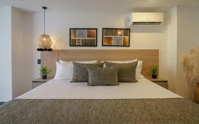 First Class Hotel